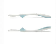 Load image into Gallery viewer, Stay clean spoon keeps spoon head from touching tables.